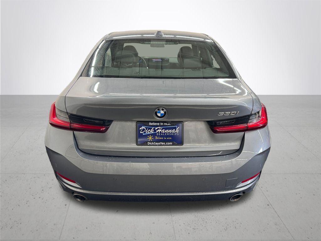 2024 BMW 3 Series 330i