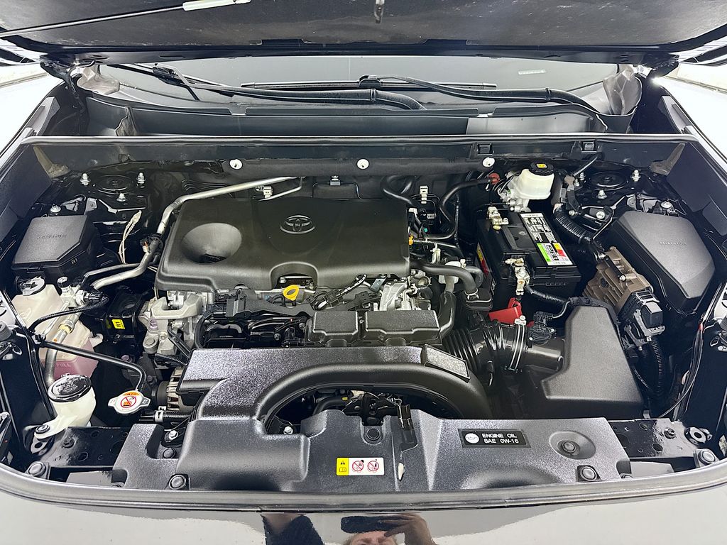 Thumbnail: 2021 Toyota RAV4 - 29