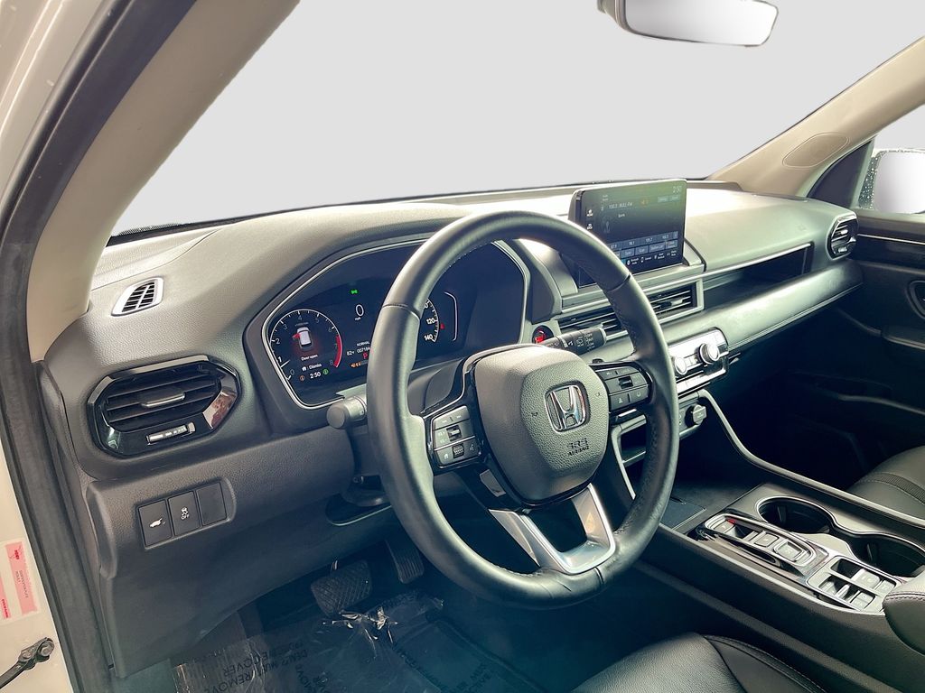 2023 Honda Pilot EX-L White at EAG Ford Navasota
