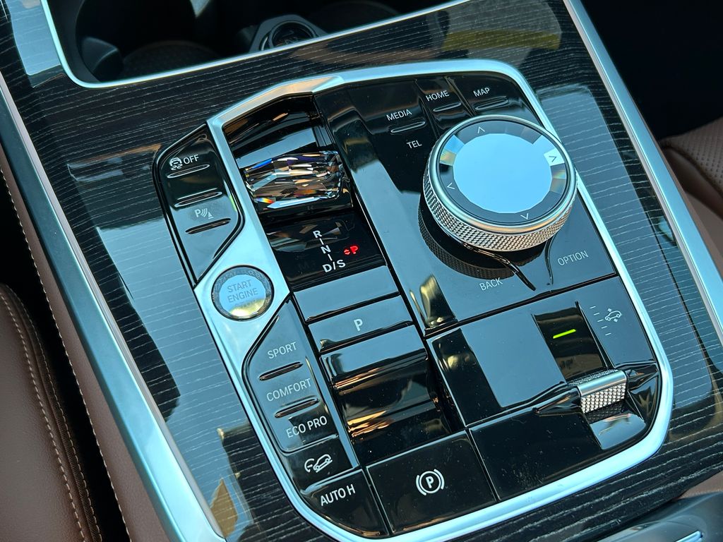 Thumbnail: 2026 BMW X5 - 28