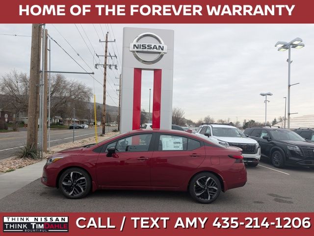 2025 Nissan Versa SR FWD
