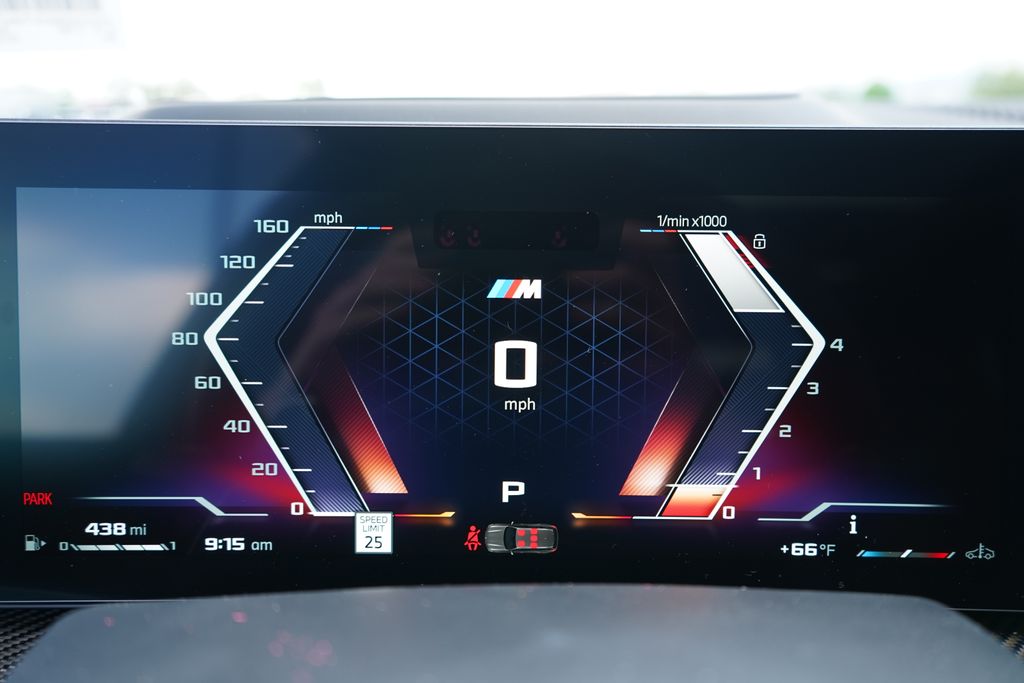 Thumbnail: 2026 BMW X7 - 15