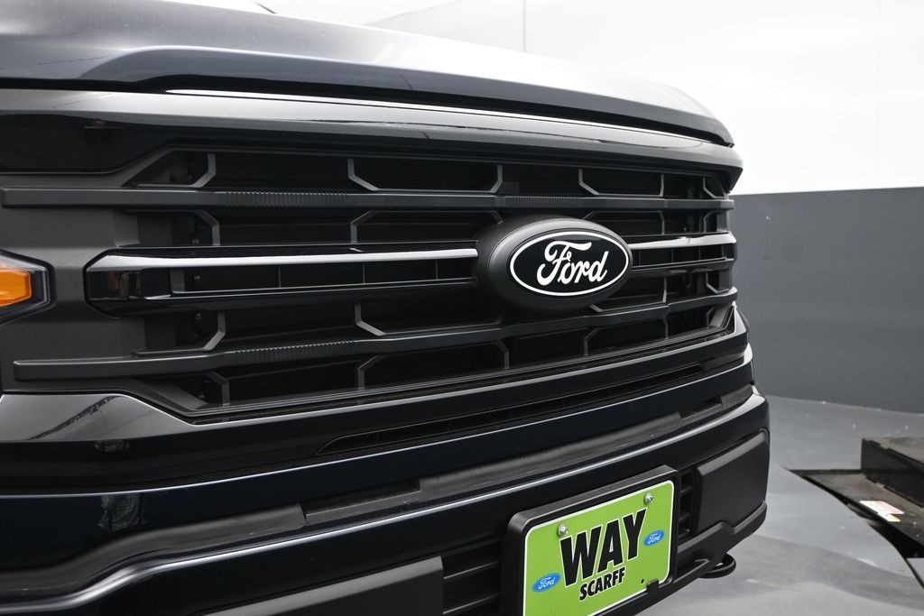 2026 Ford F-350 Super Duty LARIAT