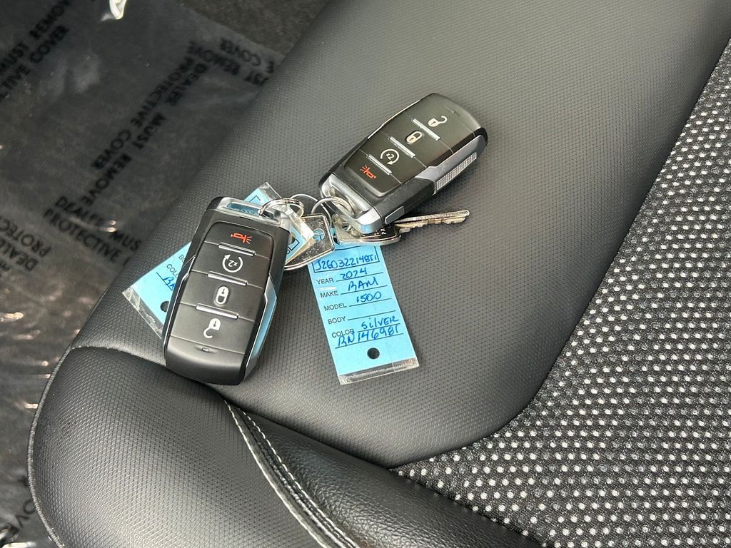 New 2026 Granite Crystal Metallic Clearcoat Ram Tungsten image 51