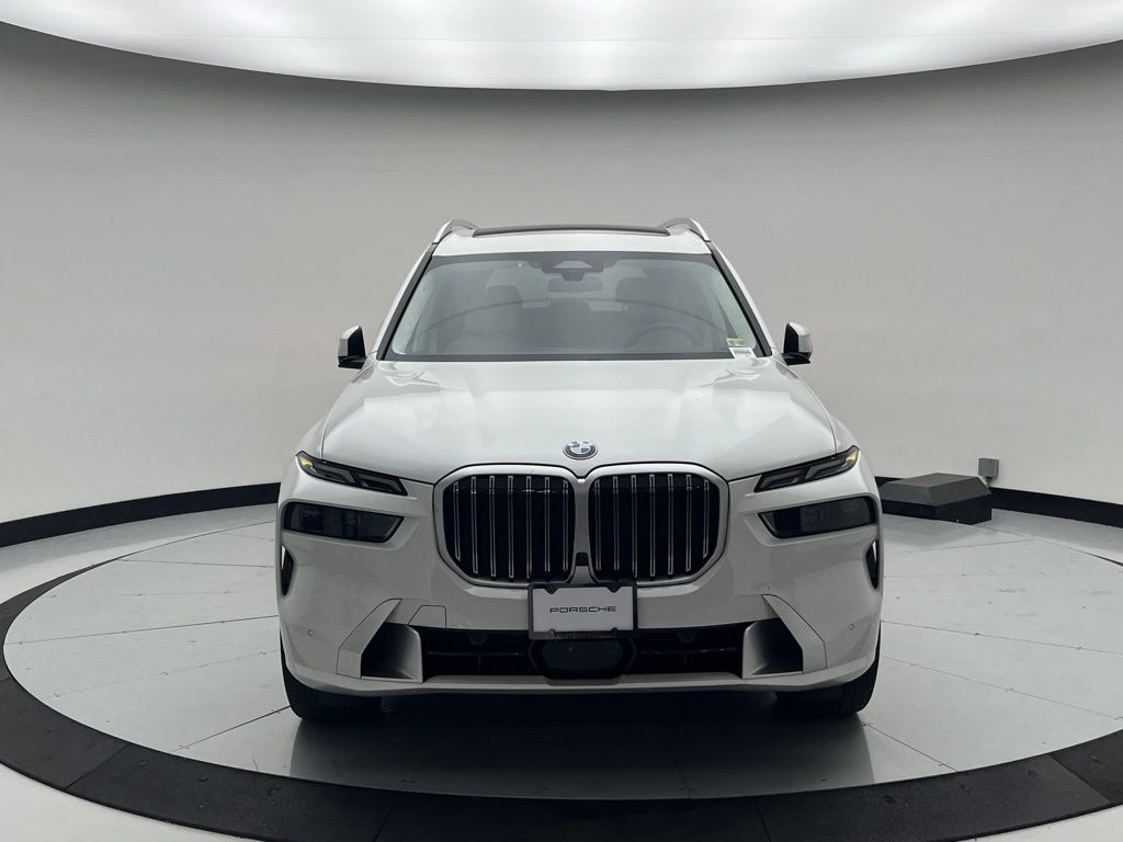 Thumbnail: 2023 BMW X7 - 2