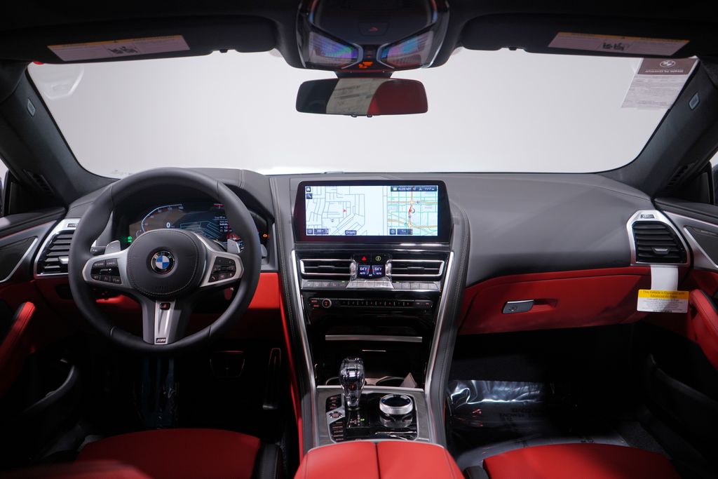 Thumbnail: 2026 BMW 8 Series - 10