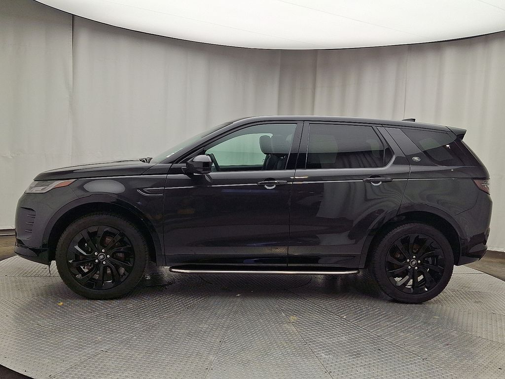 Thumbnail: 2025 Land Rover Discovery Sport - 7