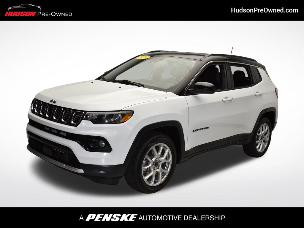 Bright White Clearcoat 2025 Jeep Compass SUV / Crossover Four-Wheel Drive 8-Speed Automatic