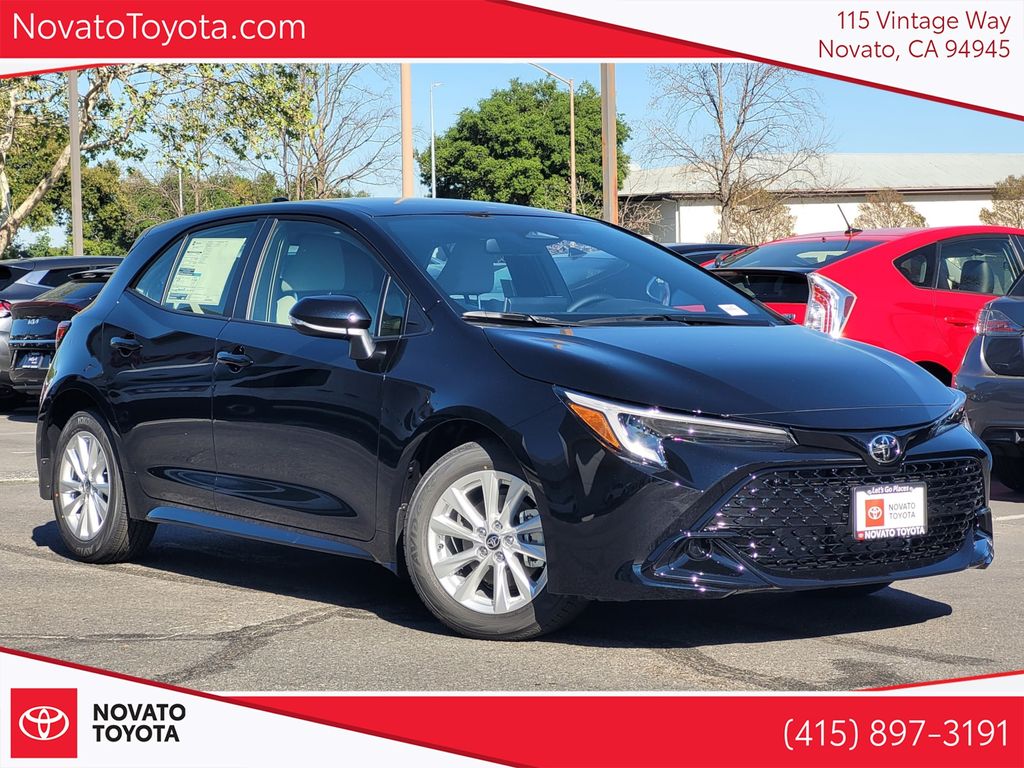 2026 Toyota Corolla Hatchback SE FWD