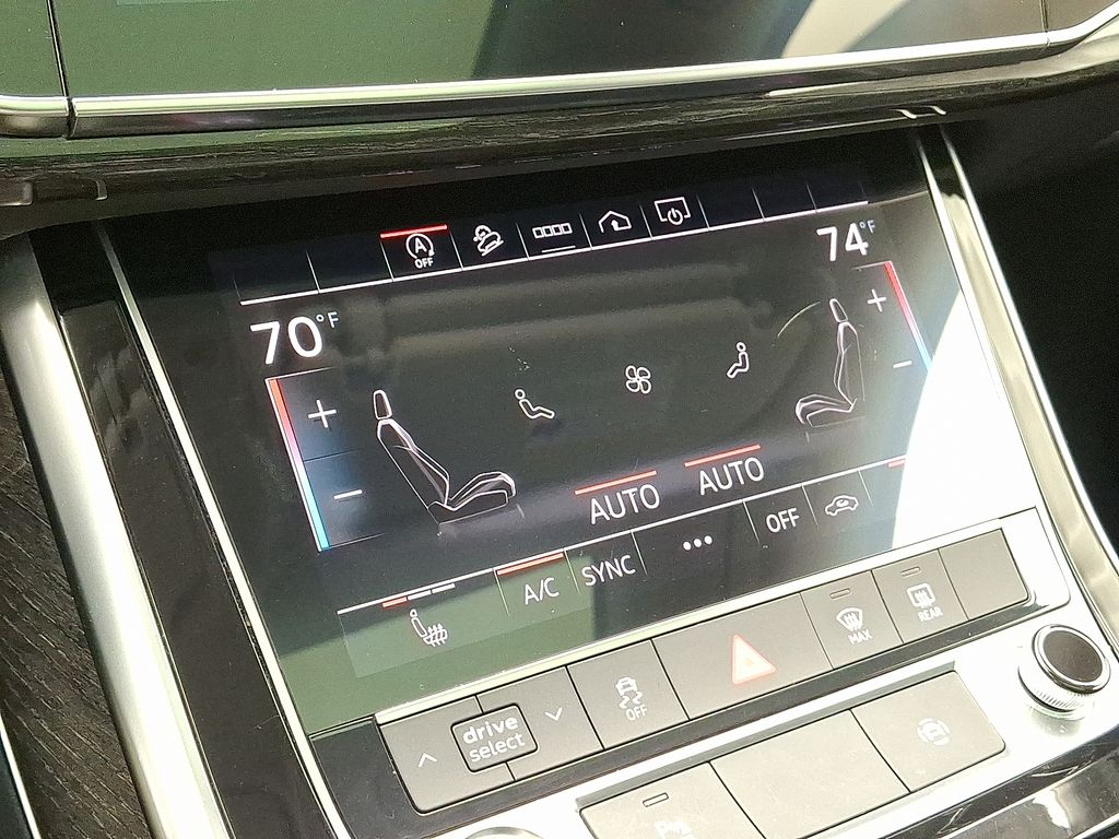 Thumbnail: 2021 Audi Q7 - 16