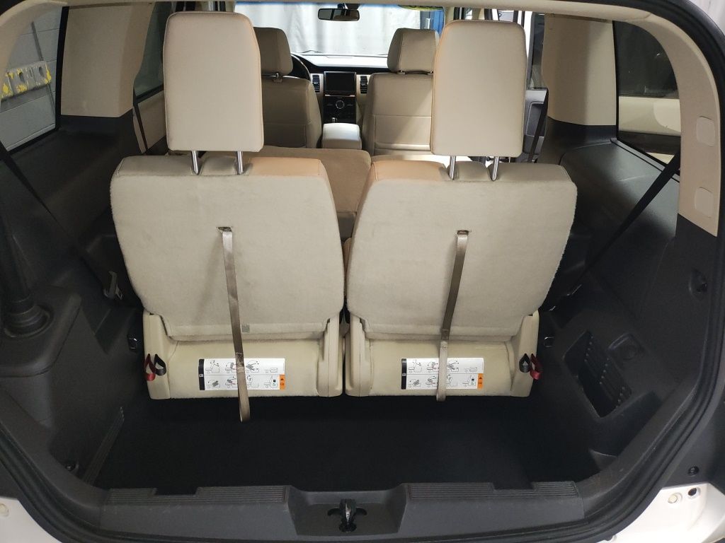 Used 2016 White Ford Limited image 16