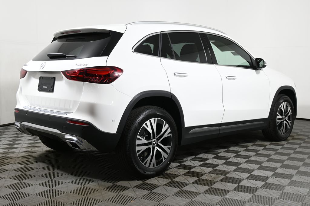 2025 Mercedes-Benz GLA 250 4MATIC 7