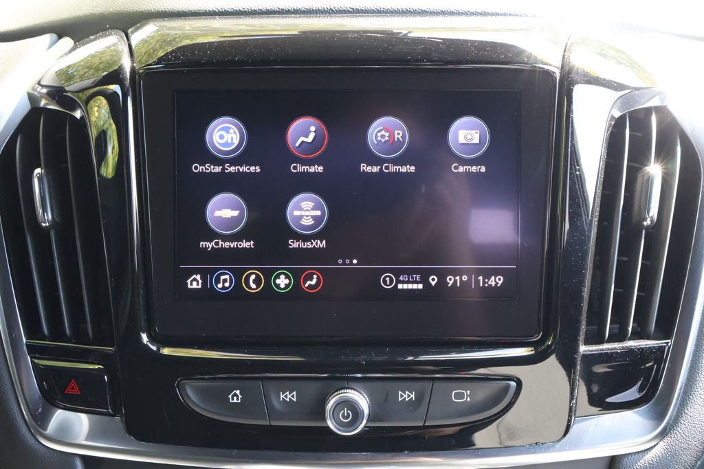 Thumbnail: 2023 Chevrolet Traverse - 17