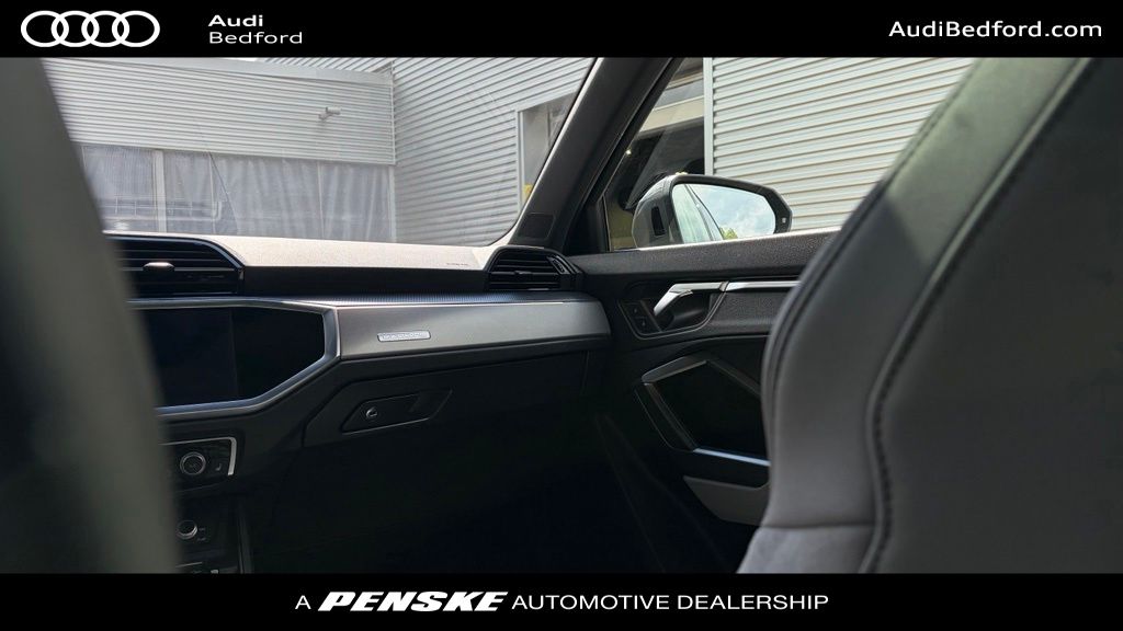 Thumbnail: 2021 Audi Q3 - 26