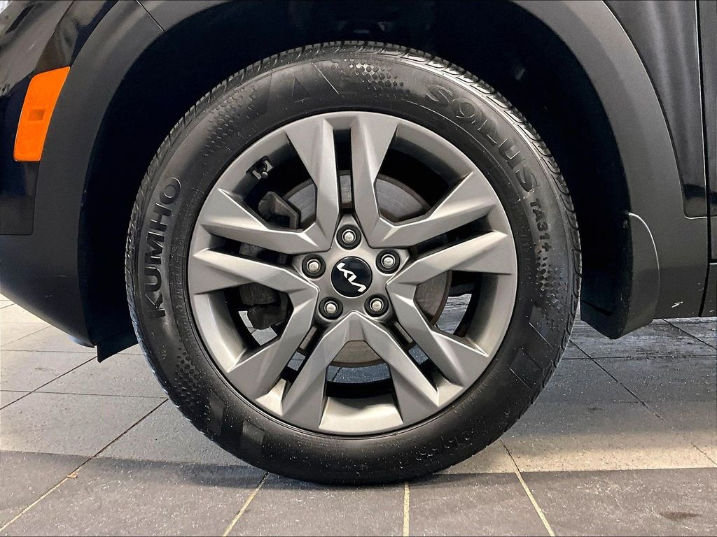 2023 Kia Seltos — photo 7