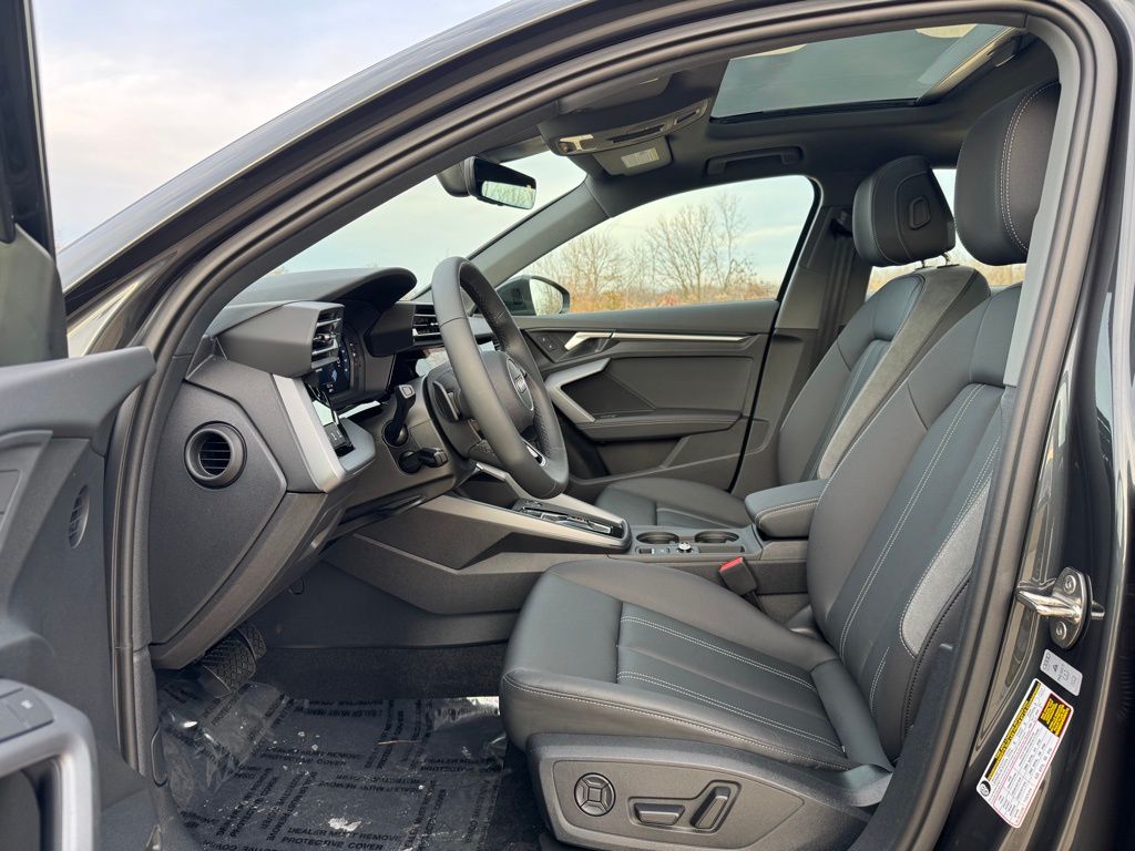 2025 Audi A3 2.0T Premium photo
