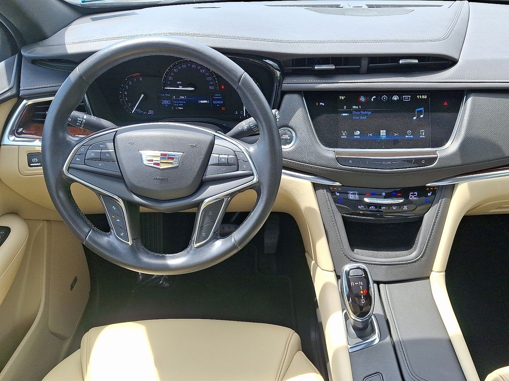Thumbnail: 2019 Cadillac XT5 - 12
