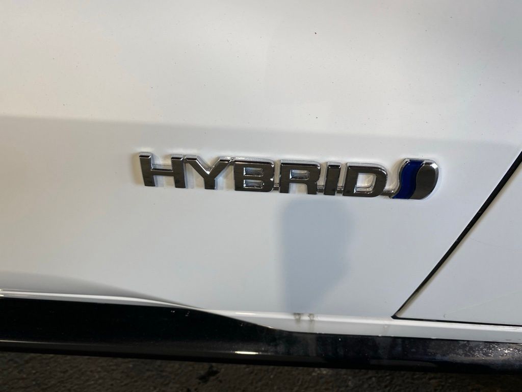 Thumbnail: 2026 Toyota Sienna - 10