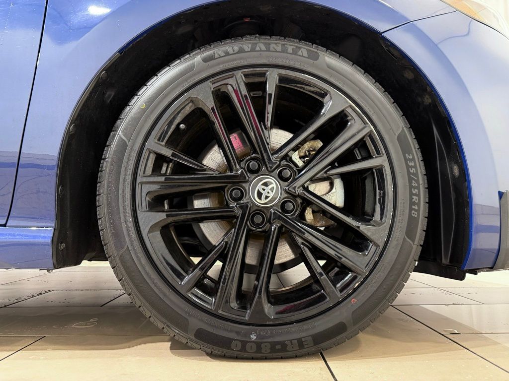 Thumbnail: 2025 Toyota Camry - 9