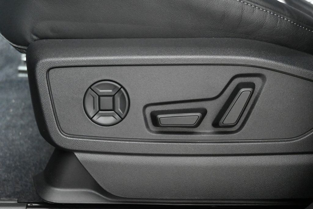 2025 Audi Q5 Premium 22