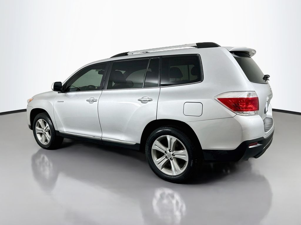 Thumbnail: 2013 Toyota Highlander - 7