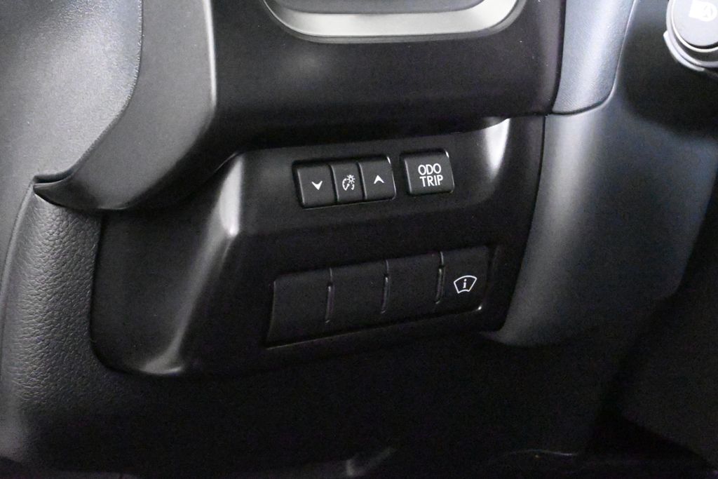 2025 Lexus UX 300h 28