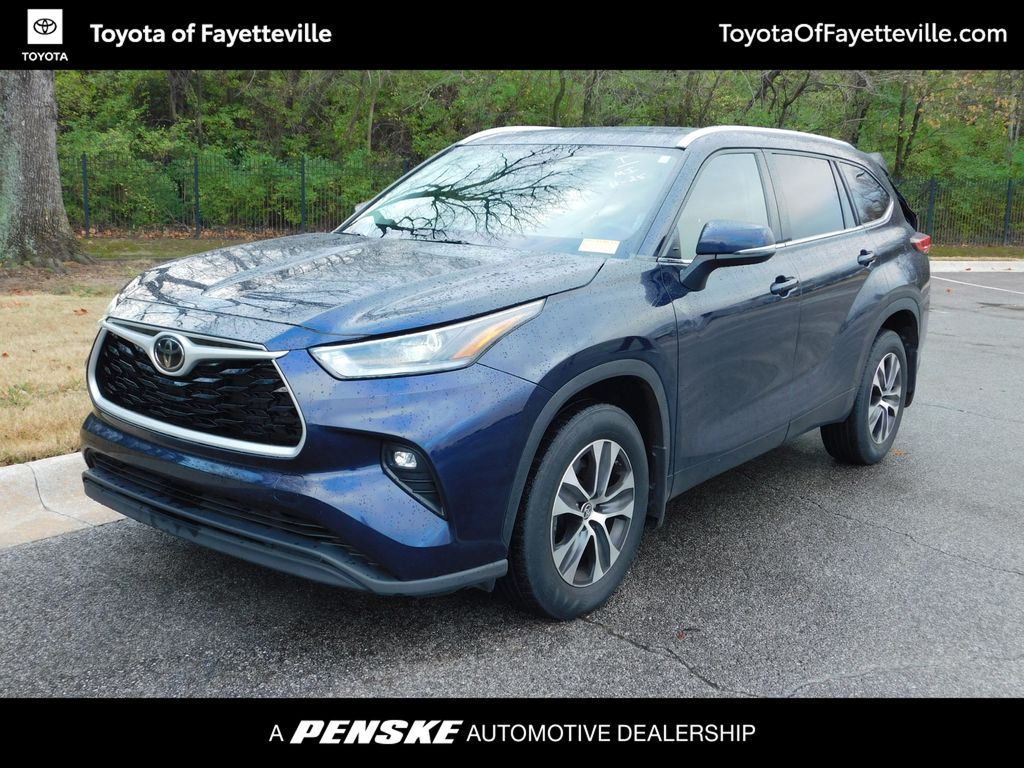 Thumbnail: 2021 Toyota Highlander - 1
