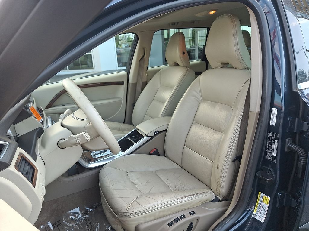 Thumbnail: 2012 Volvo XC70 - 13