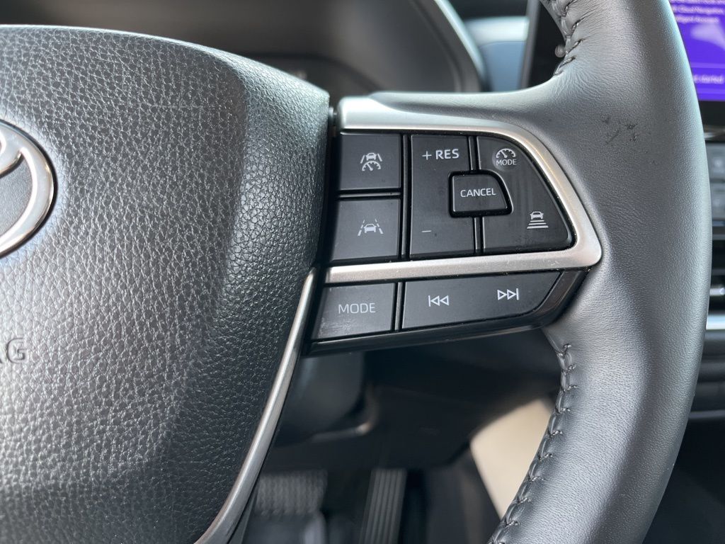 2024 Toyota Grand Highlander XLE 21