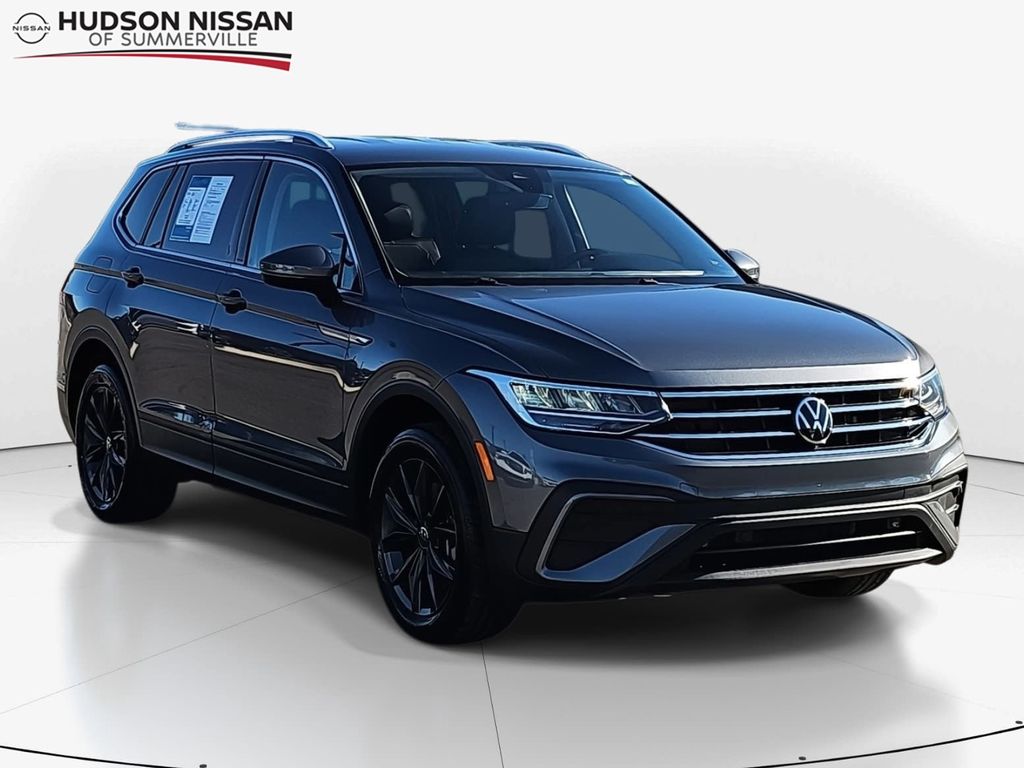 2022 Volkswagen Tiguan SE FWD