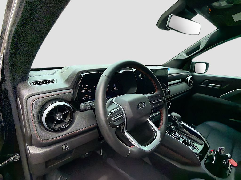 Used 2025 Black Chevrolet Z71 image 9