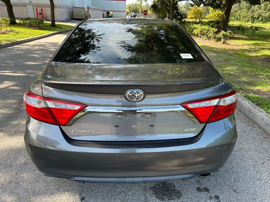 Thumbnail: 2016 Toyota Camry - 4