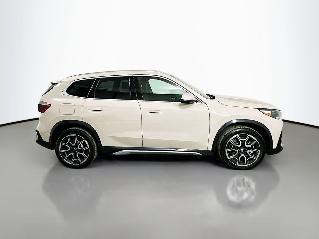 Thumbnail: 2026 BMW X1 - 4