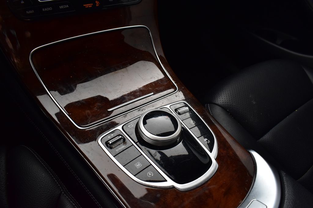 Thumbnail: 2018 Mercedes-Benz GLC - 21