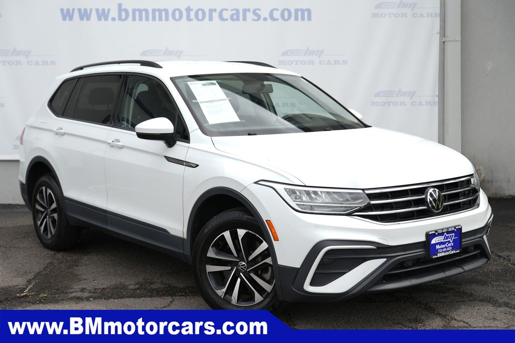 White 2022 Volkswagen Tiguan SUV / Crossover All-Wheel Drive 8-Speed Automatic