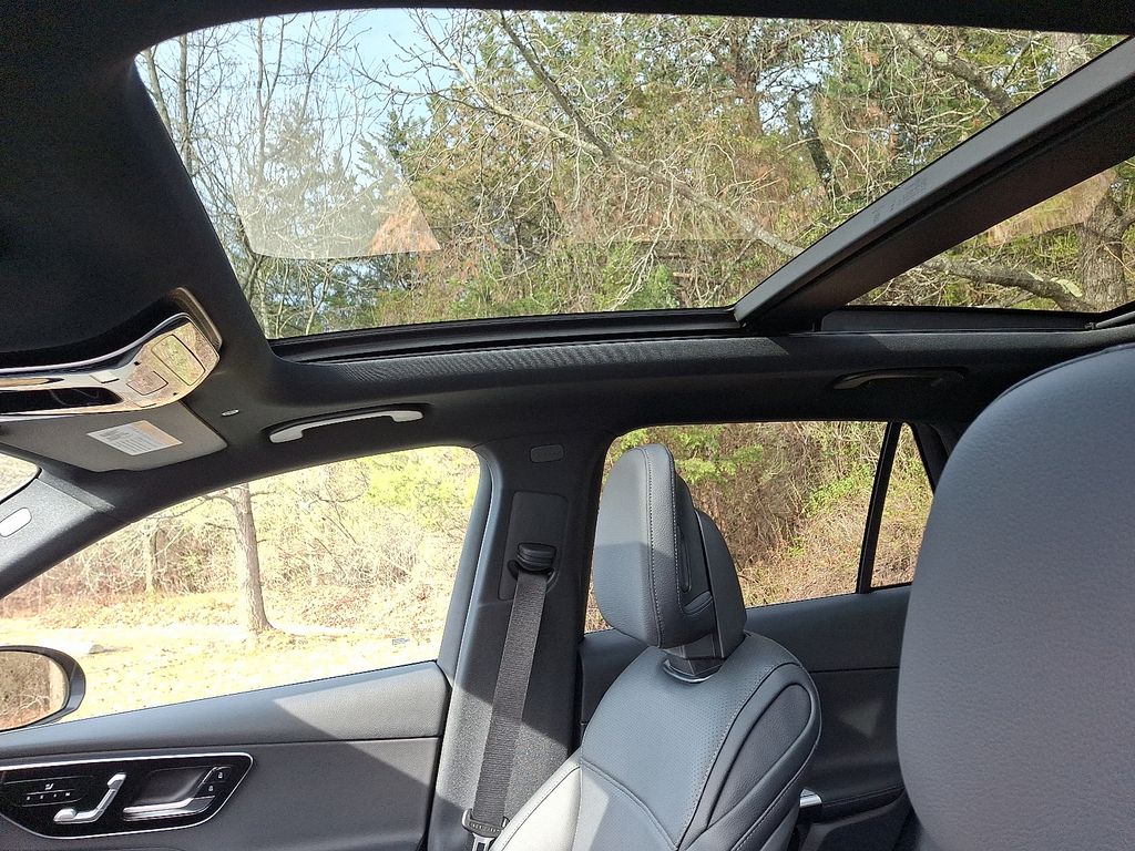 Thumbnail: 2026 Mercedes-Benz GLC - 11