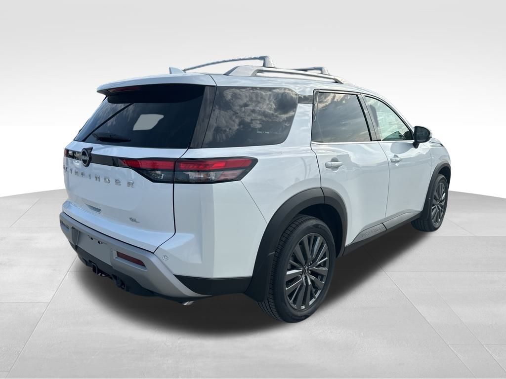 2025 Everest White Pearl Tricoat Nissan Pathfinder SL FWD SUV