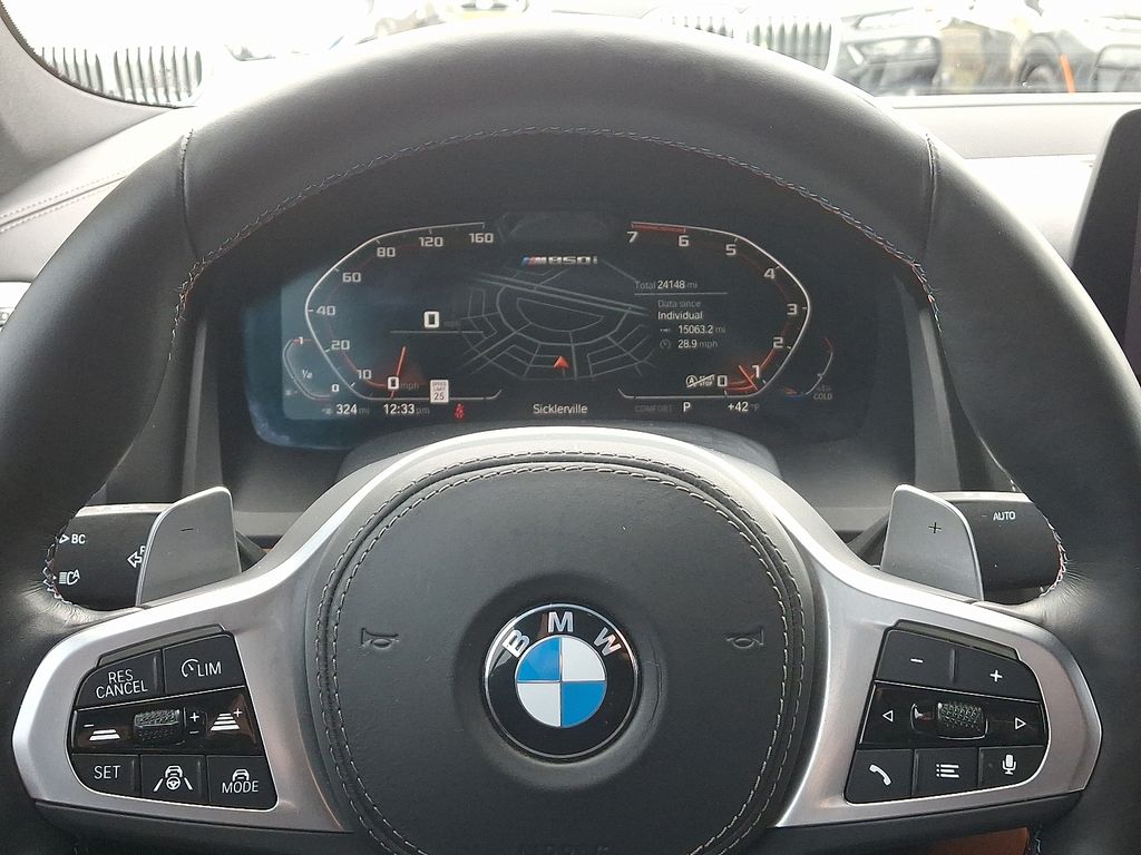 Thumbnail: 2023 BMW 8 Series - 18