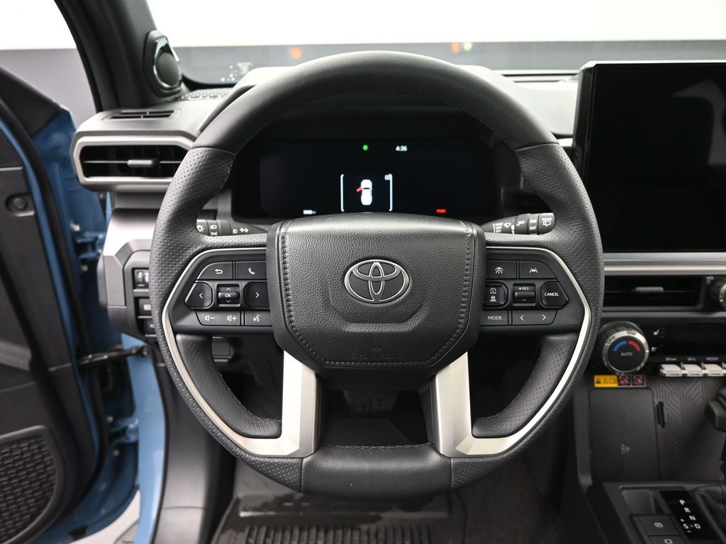 2025 Toyota 4Runner Hybrid TRD Off Road