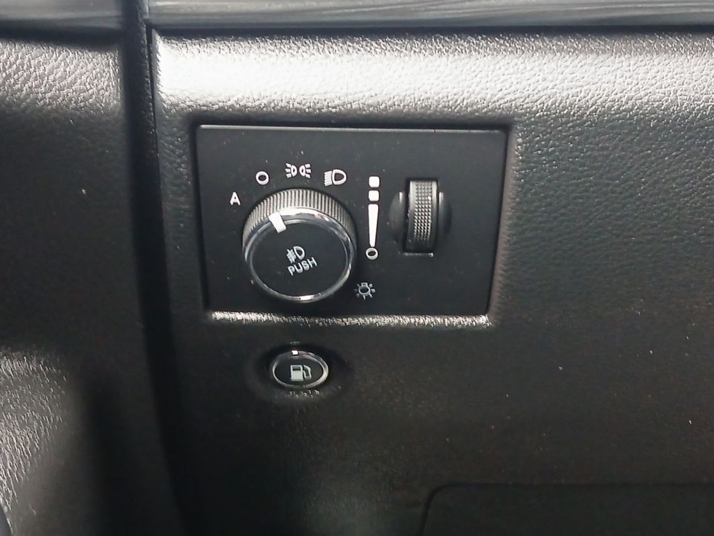 Used Car 2020 Jeep Grand Cherokee  Altitude For Sale Under $20,000 In Austin, Texas