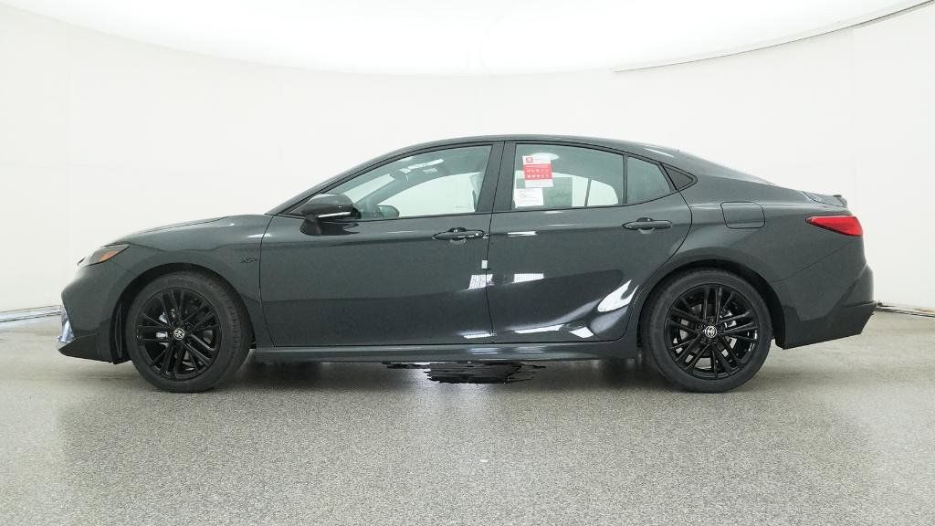 2025 Toyota Camry SE 29