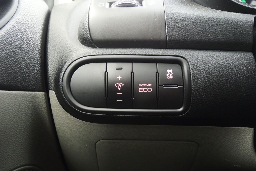 2016 Kia Forte LX 16