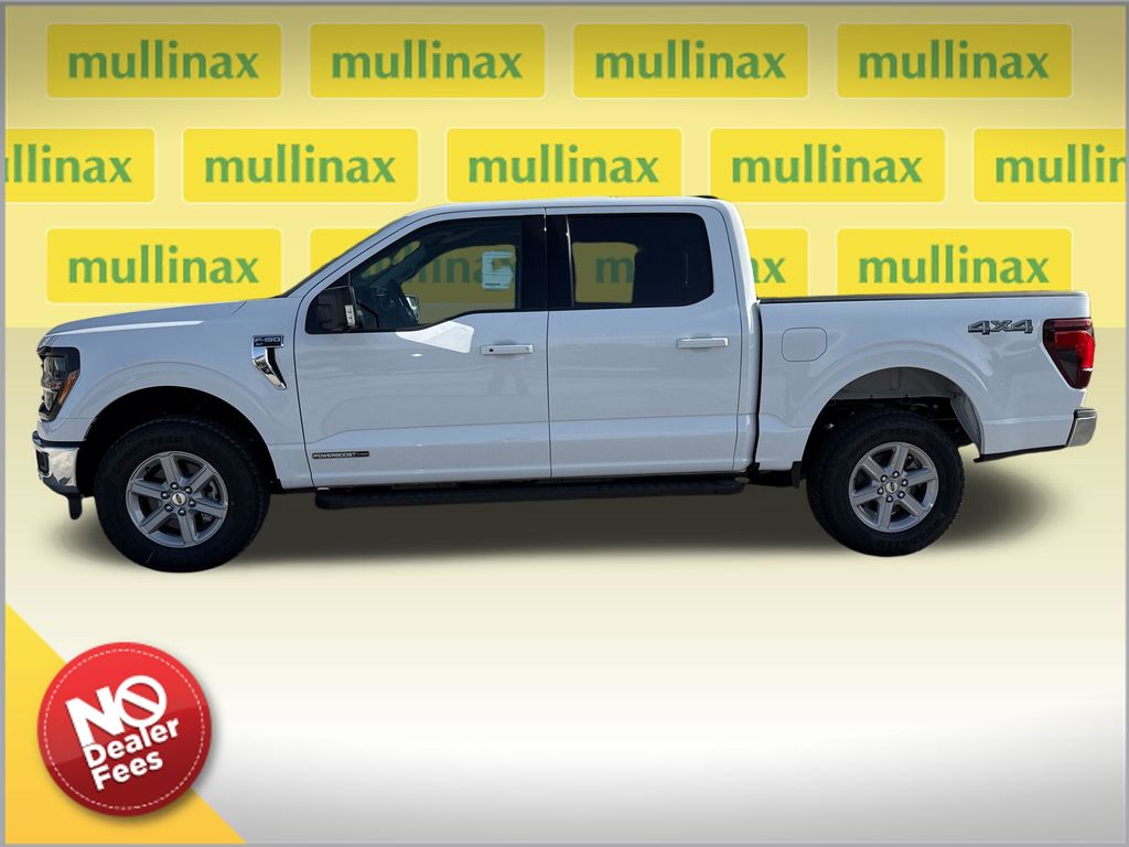 New 2026 White Ford XLT image 2