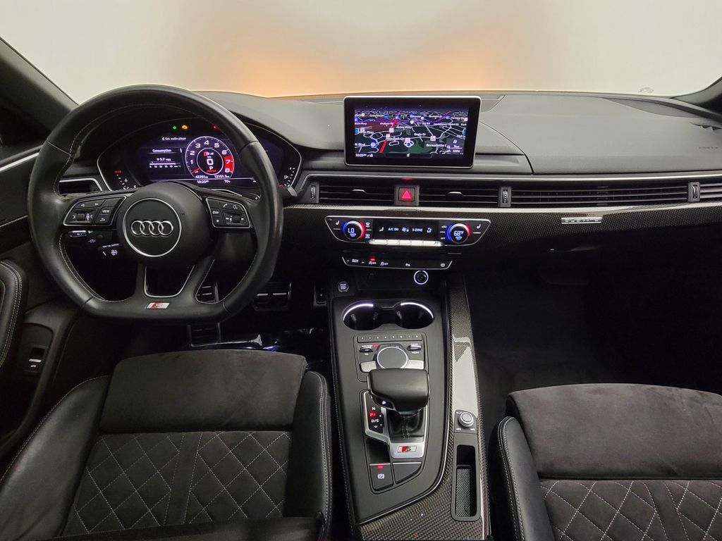 Thumbnail: 2019 Audi S4 - 16