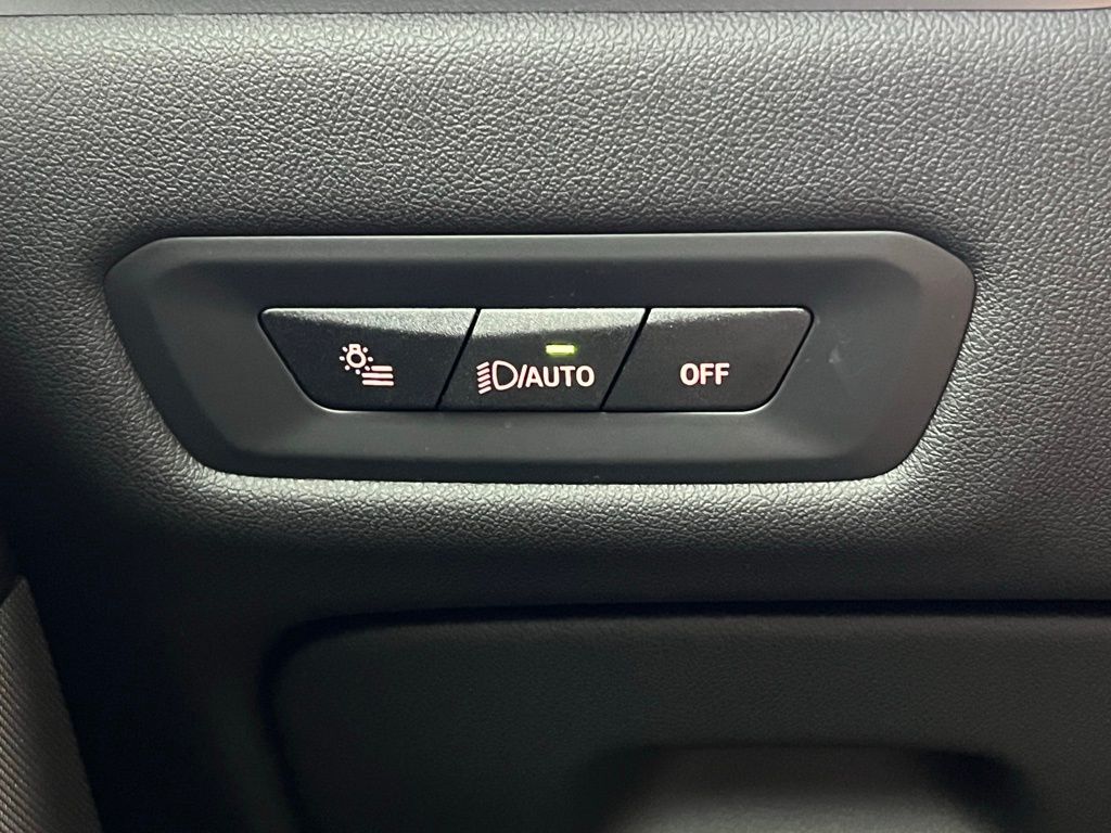 Thumbnail: 2026 BMW X5 - 20