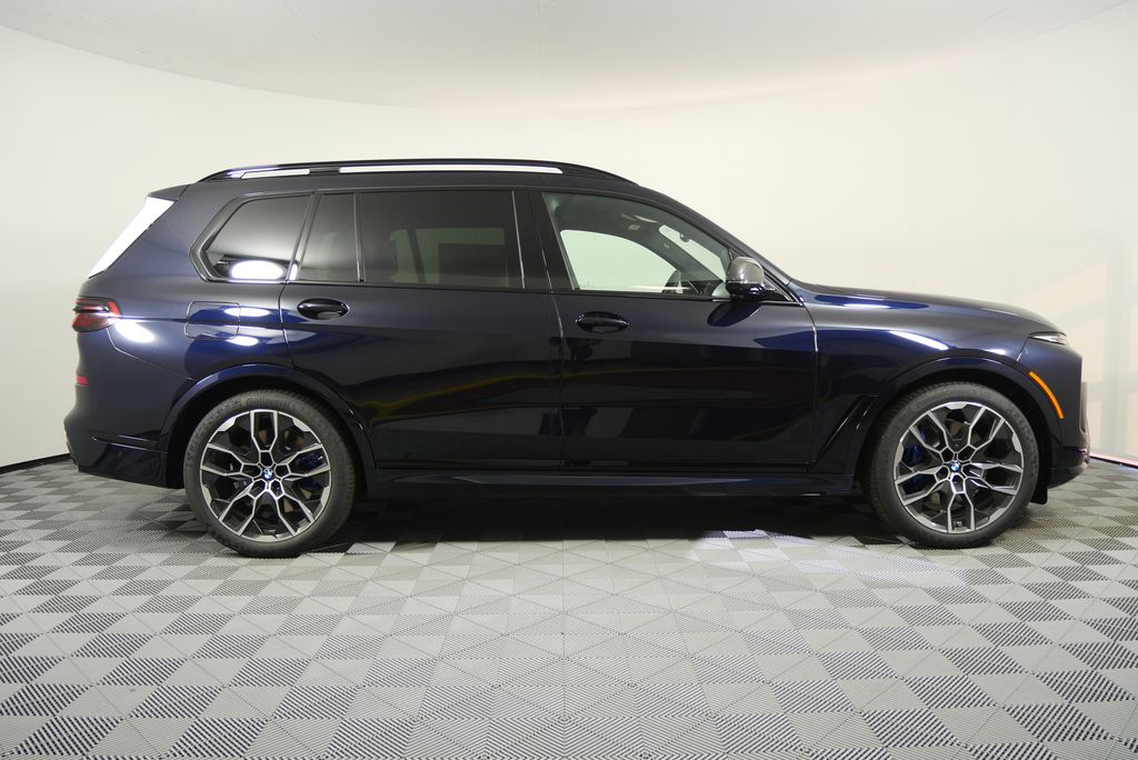 Thumbnail: 2026 BMW X7 - 2