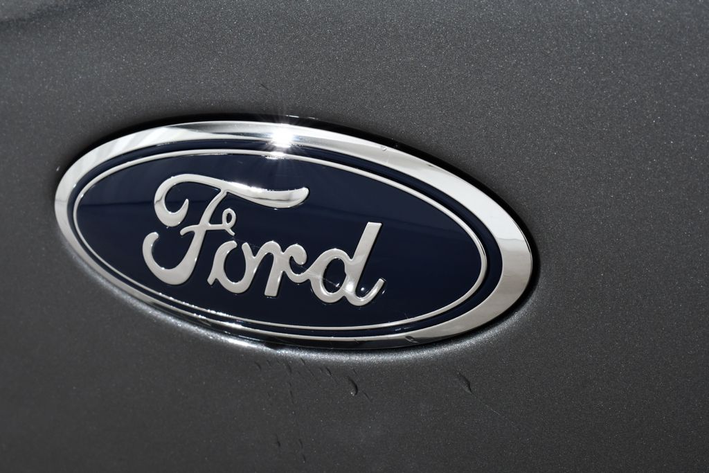 New 2025 Gray Ford Outer Banks image 21