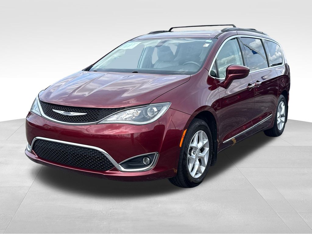 Used 2017 Chrysler Pacifica Touring-L with VIN 2C4RC1BG0HR635865 for sale in Waukesha, WI