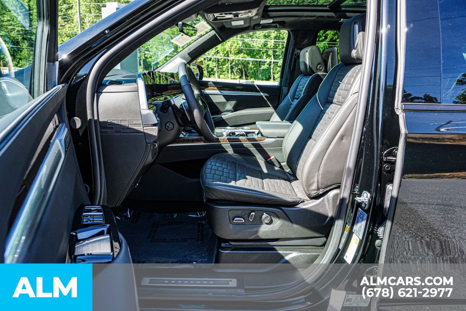 Used 2026 Black Cadillac Platinum Sport image 22