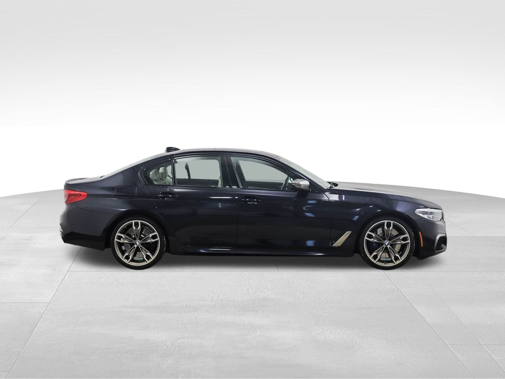 Thumbnail: 2020 BMW 5 Series - 6